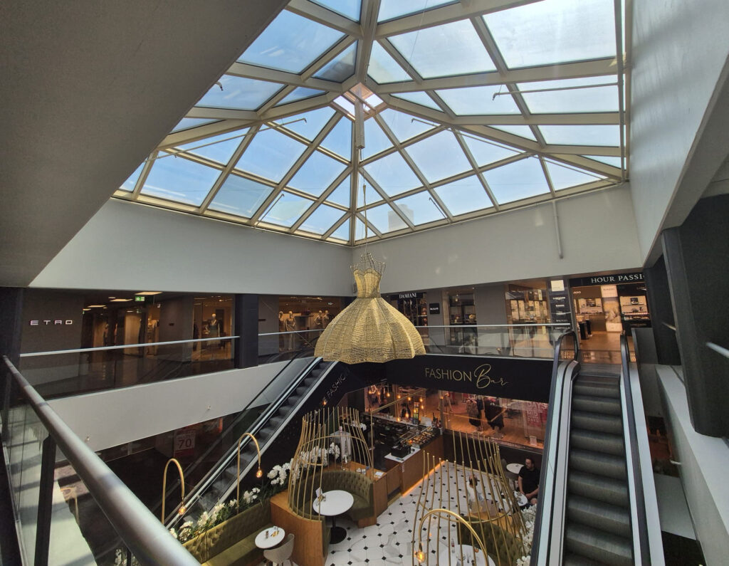 FoxTown Fashion Outlet guided shopping tour from Interlaken & Luzern Switzerland_ApricoTours.com the best first thing to do in Switzerland