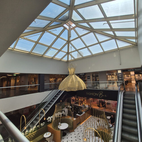 FoxTown Fashion Outlet guided shopping tour from Interlaken & Luzern Switzerland_ApricoTours.com the best first thing to do in Switzerland