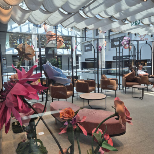 FoxTown Fashion Outlet guided shopping tour from Interlaken & Luzern Switzerland_ApricoTours.com the best first thing to do in Switzerland