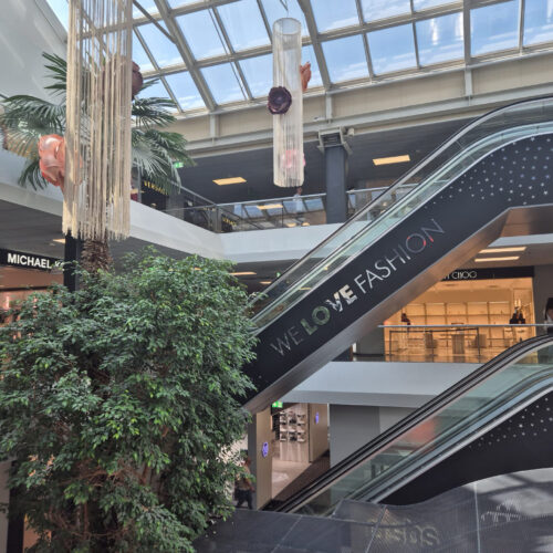 FoxTown Fashion Outlet guided shopping tour from Interlaken & Luzern Switzerland_ApricoTours.com the best first thing to do in Switzerland