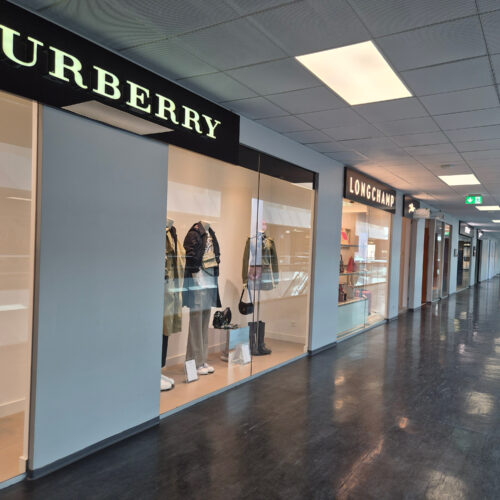 FoxTown Fashion Outlet guided shopping tour from Interlaken & Luzern Switzerland_ApricoTours.com the best first thing to do in Switzerland